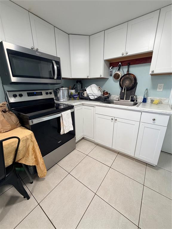 Photo - 2216 Webber St