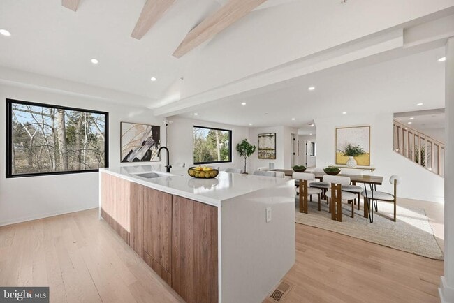 Photo - 9200 Cedar Ln