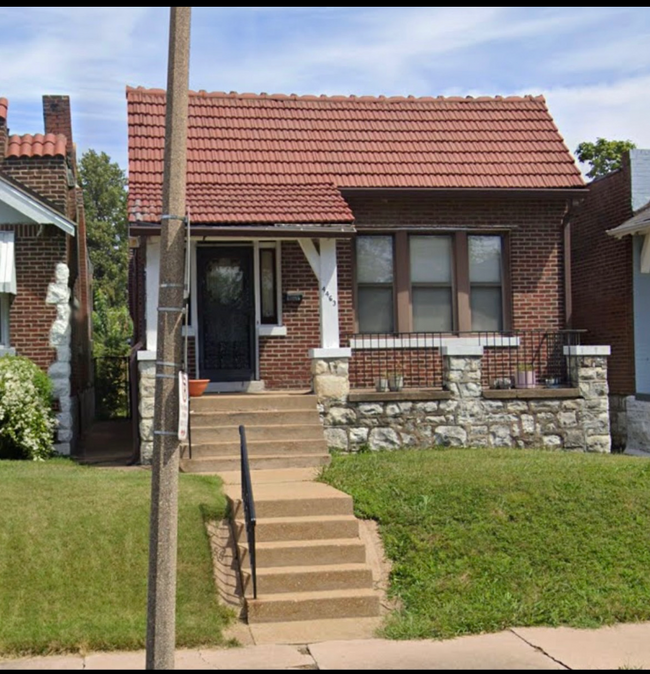 Photo - 4463 Labadie Ave House