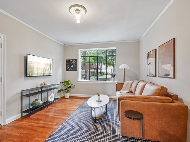 The Kingsley Floor Plan - Living Area - Cameron Court Apartments