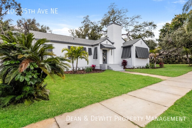 Photo - 106 25th Ave NE