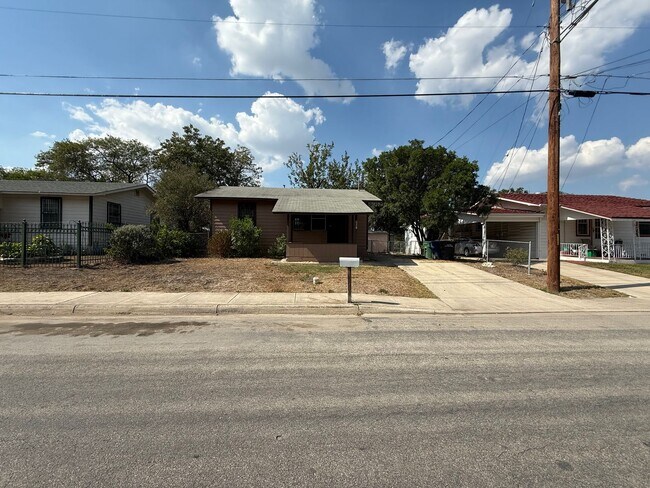 Photo - 3003 Venus St