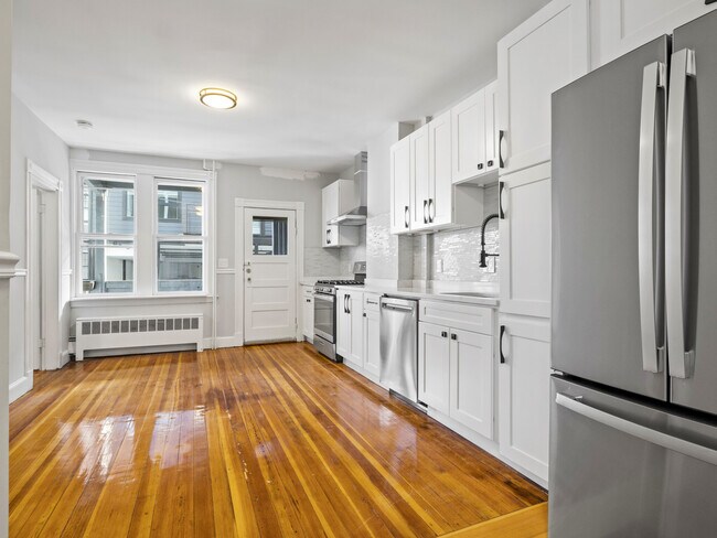 Photo - 135 Cottage St