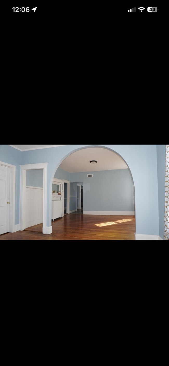Photo - 151 Crawford St