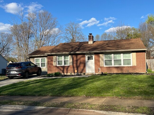 Photo - 703 Brook Dr House