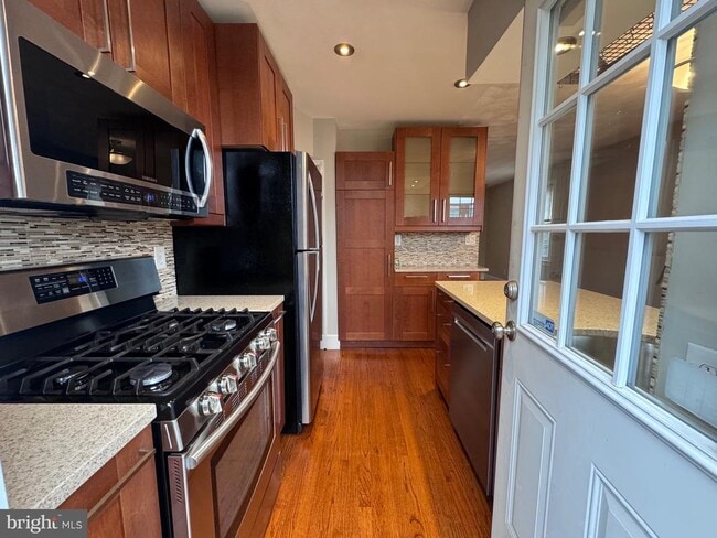 Photo - 1600 Princess St