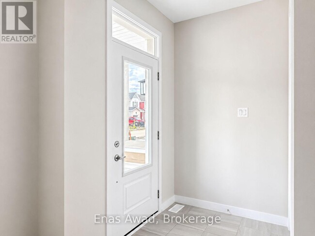 Photo - 520 Oldenburg Ave