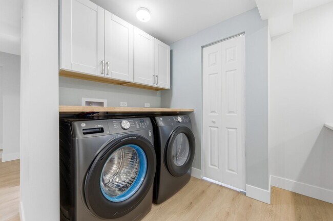 Photo - Catalpa 2507 W Apartments