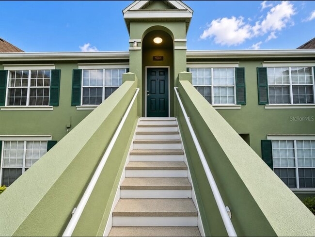 Photo - 9160 Lake Chase Island Way Unidad 9160