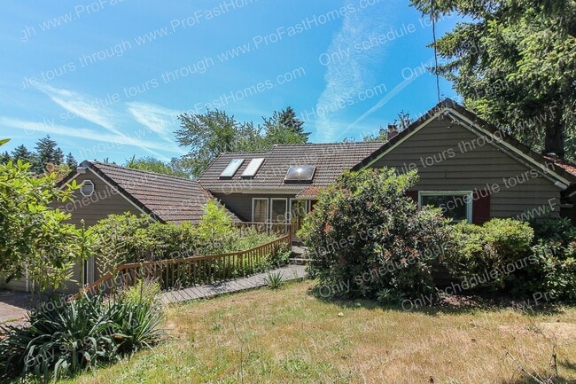 Photo - 7840 SW West Slope Dr