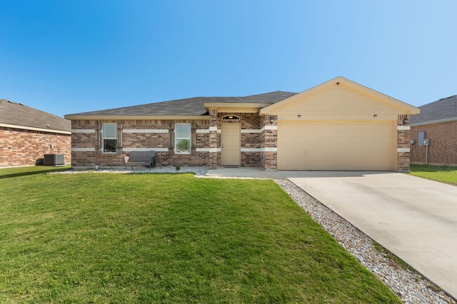 Photo - 4505 Texas Rangers Dr House