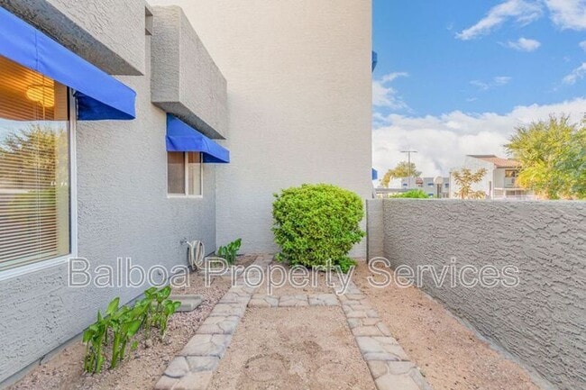 Photo - 220 N 22nd Pl Unit 1109