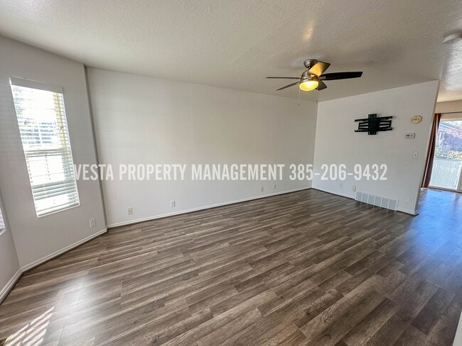 Photo - 1489 Brinker Ave