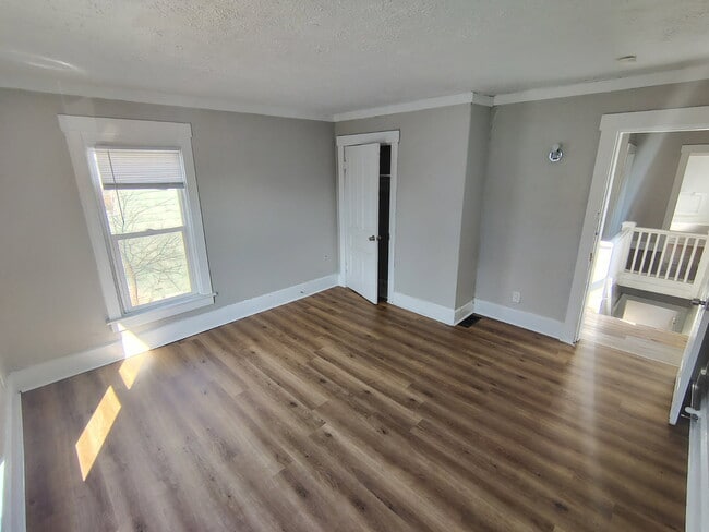 Photo - 515 Crawford St