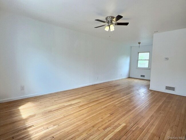 Photo - 46 N Gilmore Blvd