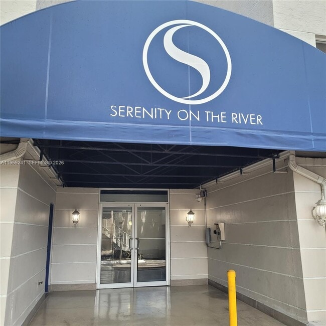 Photo - 1720 NW N River Dr Unit 408