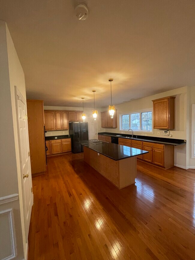 Photo - 2907 Dumas St