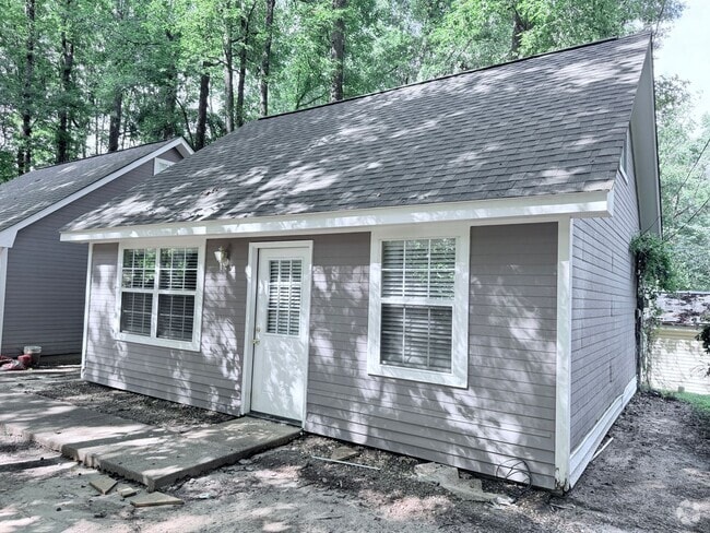 Building Photo - 1BR/1BA + BONUS ROOM For Rent Rental