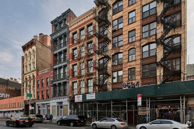 Exterior - 37 Lispenard St