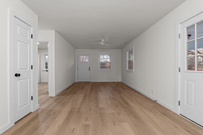 Photo - 6037 Dahlgren Ave