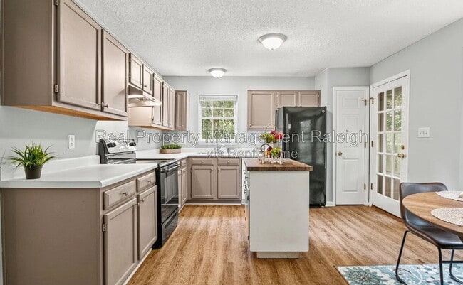 1201 Ventura Springs Ct