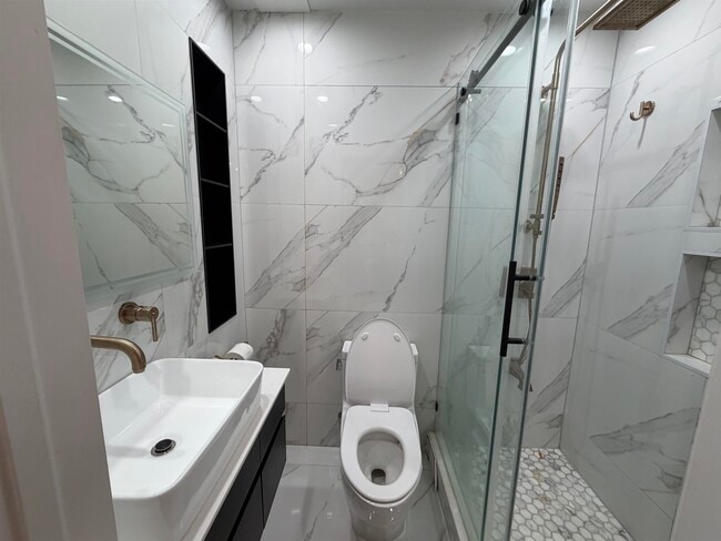 Photo - 202 48th St Unit 3