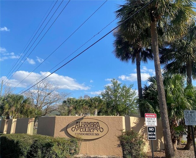 Building Photo - 5219 Via Hacienda Cir Unit B209