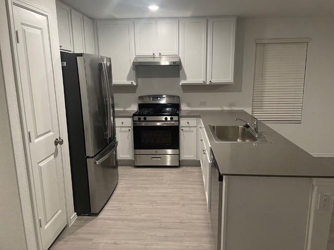 Photo - 14234 Llama Pl