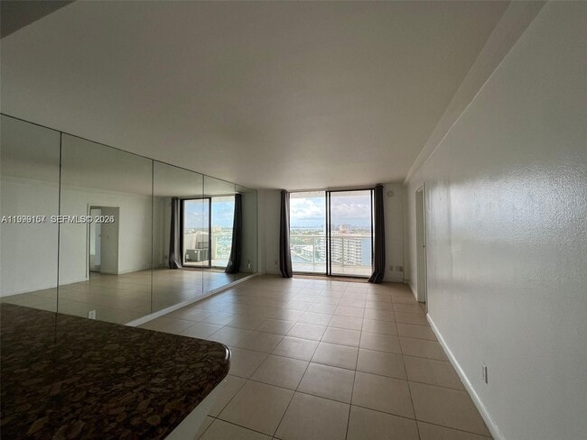 Building Photo - 13499 Biscayne Blvd Unit 1402