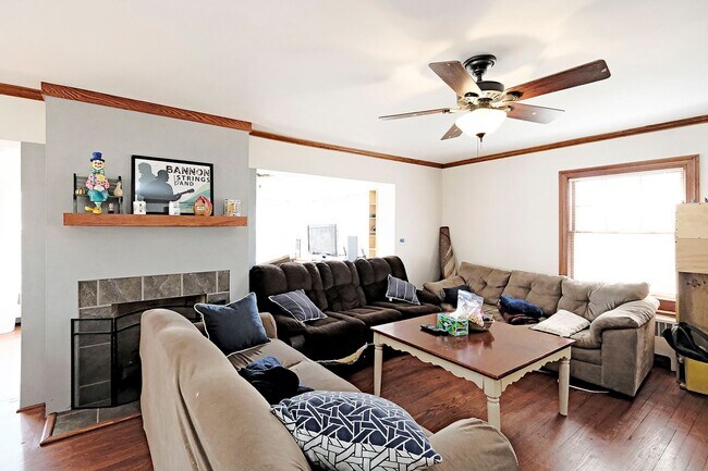 Photo - Spacious Fry’s Spring Home – Great Layout for Roommates