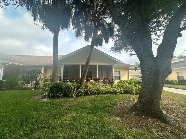 Photo - 1641 Red Oak Ln