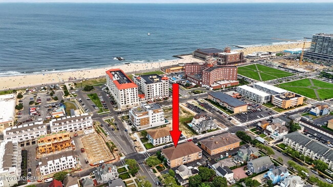 300 7th Ave Unit 8