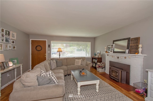 Photo - 3 bed/2 ba House in University Place