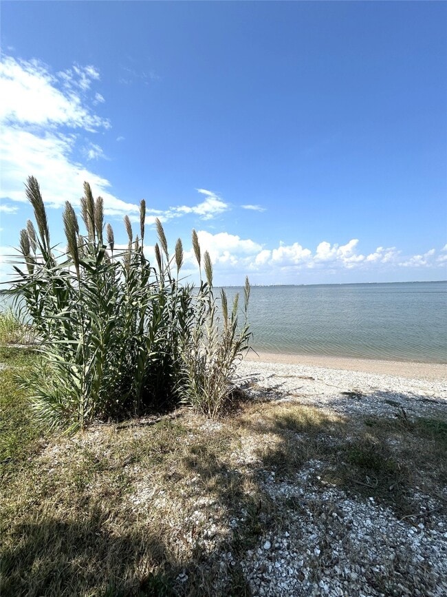 Photo - 128 Shadylawn St