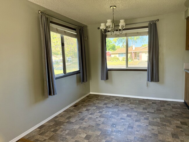 Photo - 5363 Gatewood Dr