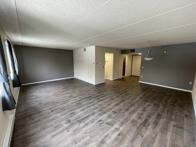 Wingra West Apartments
