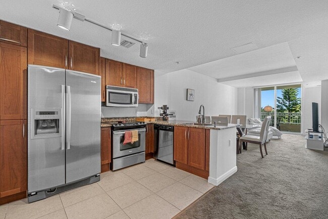 Building Photo - 400 N Federal Hwy Unit 413 Rental