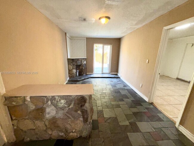 Photo - 341 NE 25th Ct