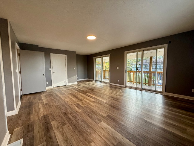 Photo - 801 Grand St Unit B