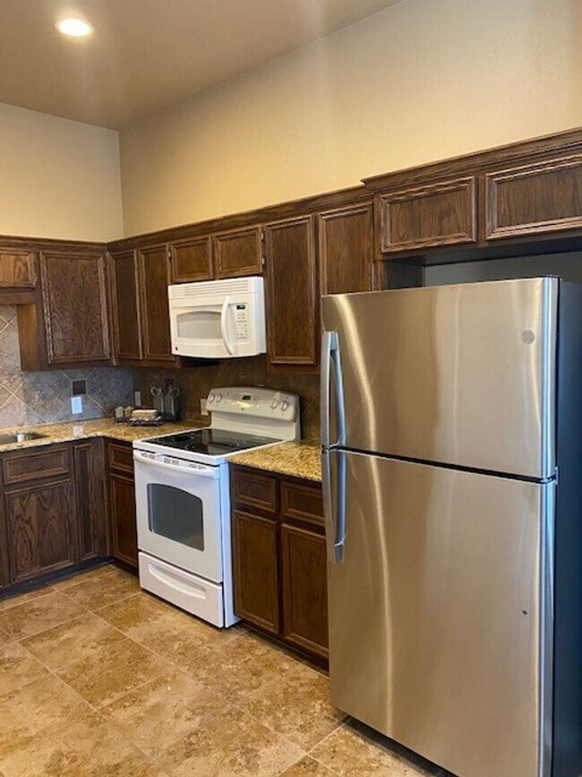 Photo - 3 bedroom 2 bath Duplex Text 302-231-7228 ...