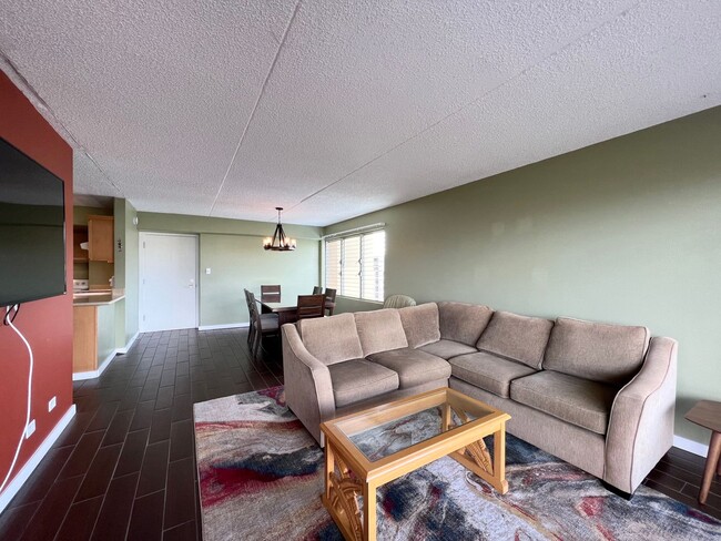 Photo - 2BD/2BA/2PKG. Furnished, Waikiki, Views, B...