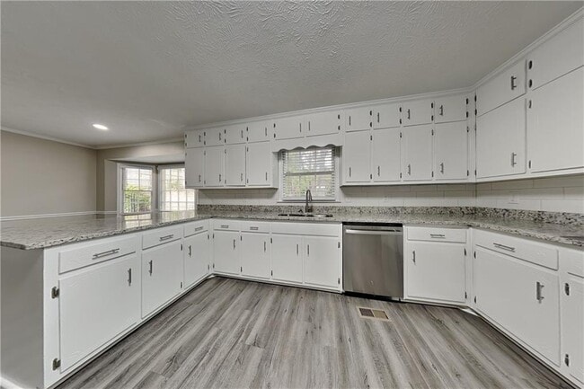Photo - 1844 Skyland Glen Dr