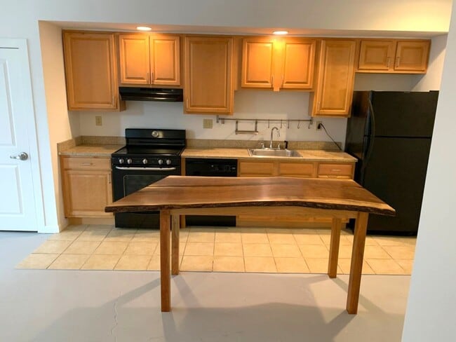 Photo - 79 Washington St