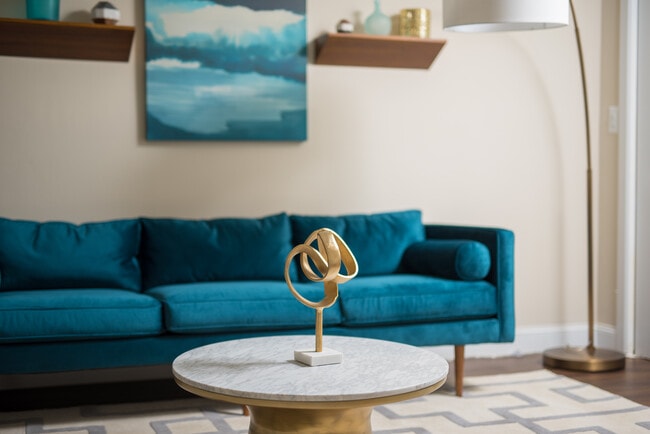 Apartamento reformado - Aspen Grove Apartment Homes