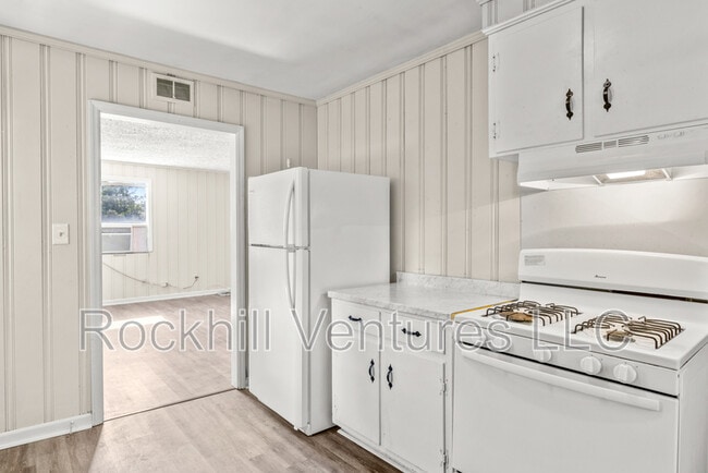 Photo - 6 Ronnie Ave Unit B