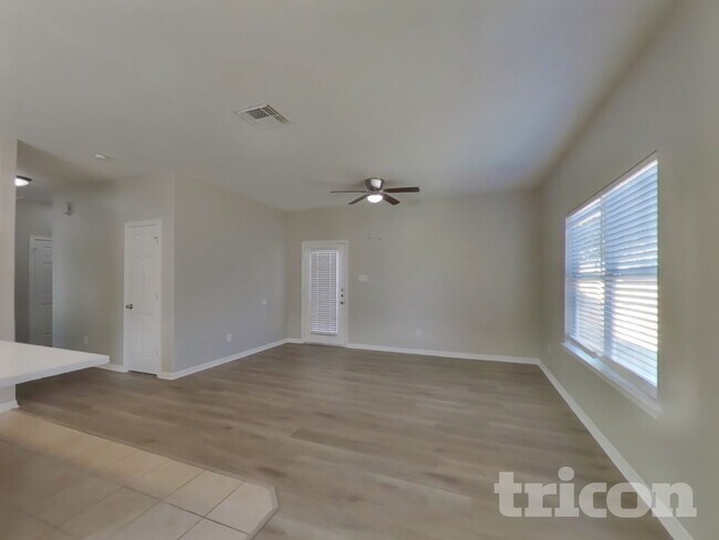 Photo - 21214 Peachvine Ln