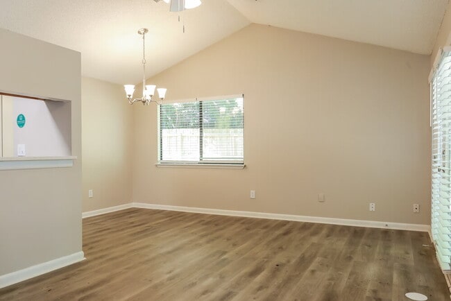 Photo - 6847 Coralberry Ln N Casa