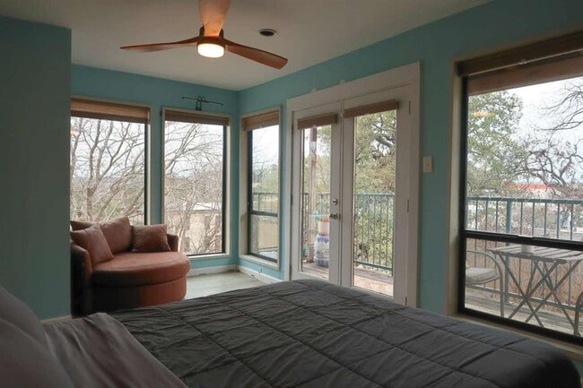 Photo - 1106 W 6th St Unidad 213