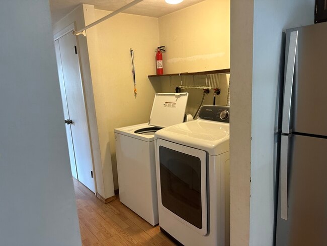 Photo - 102 Longmeadow Ln