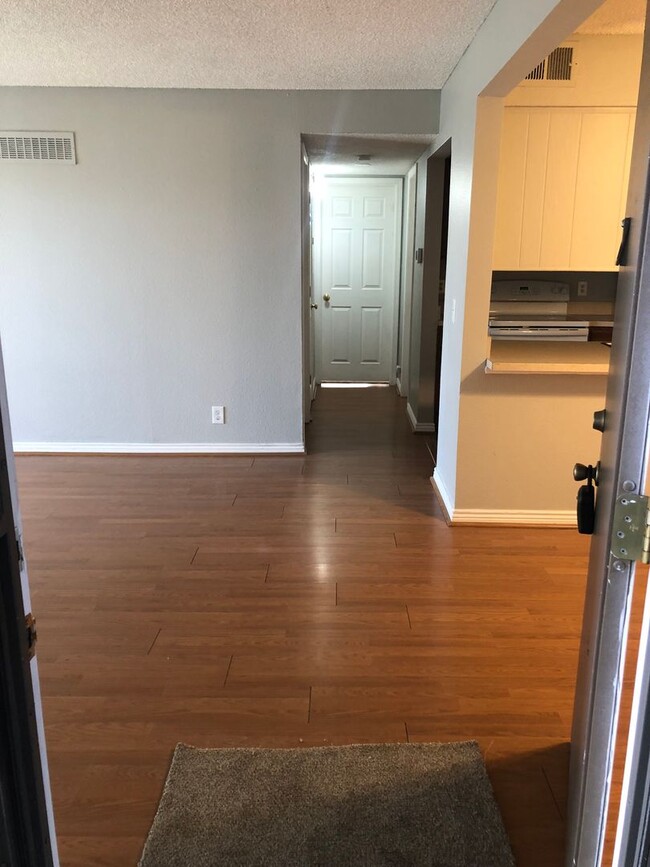 Two Bed, Two Bath Lakewood Condo Available... - Two Bed, Two Bath Lakewood Condo Available... Unit 201